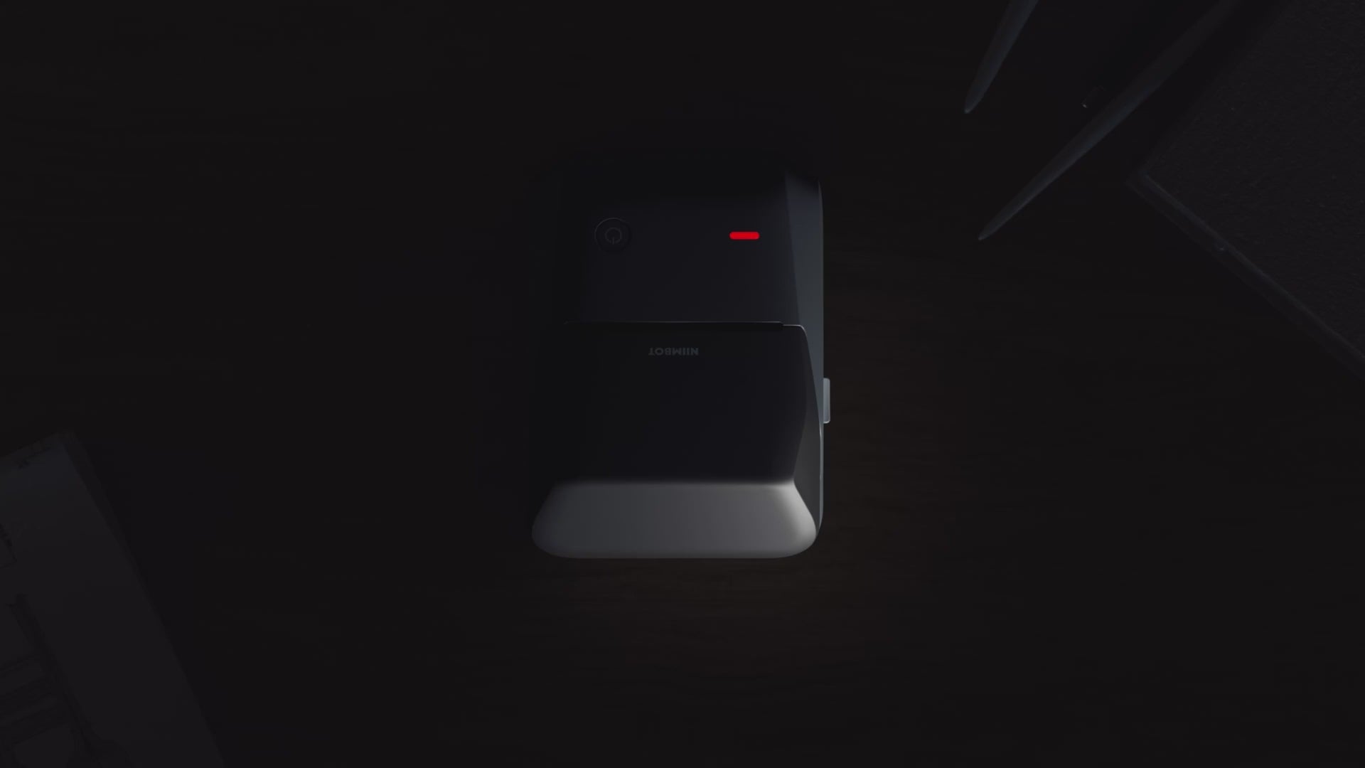 Load video: B1 Pro Labelprinter - Green